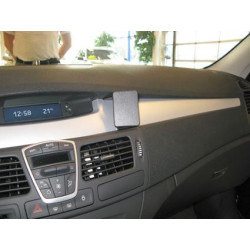Brodit ProClip Angled mount - Renault Laguna 2008-2015