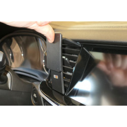 Brodit ProClip Center mount Opel Insignia B 2018-2020
