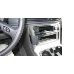 Brodit ProClip Center Mount Low Chevrolet Multi Model 03-06