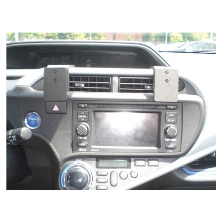 Brodit ProClip Center Mount - Toyota Prius c 2012-2017