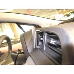Brodit ProClip center mount - Toyota Yaris 2012-2014