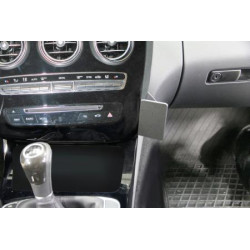 Brodit ProClip Angled Mercedes Benz C-Class (180-320) 14-20 manu