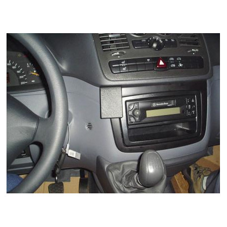 Brodit ProClip Center low Mercedes Benz V-Class/Viano/Vito 04-06
