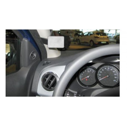 Brodit ProClip Left Mount - Dacia Sandero 2013-2020