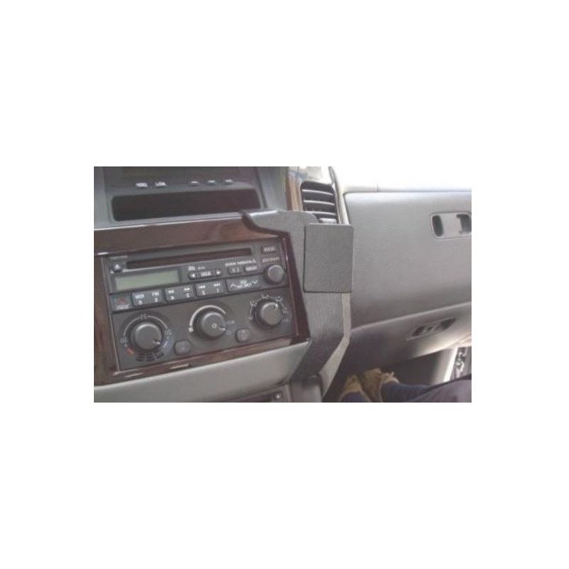 Brodit ProClip Angled Mount - Mitsubishi Pajero 2000-2006 Brodit ProClip Angled Mount - Mitsubishi Pajero 2000-2006