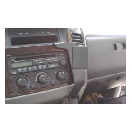 Brodit ProClip Angled Mount - Mitsubishi Pajero 2000-2006