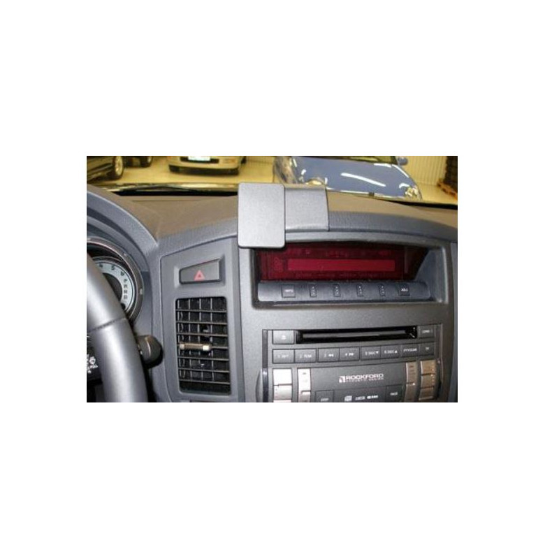 Brodit ProClip Center Mount - Mitsubishi Pajero 2007-2019 Brodit ProClip Center Mount - Mitsubishi Pajero 2007-2019