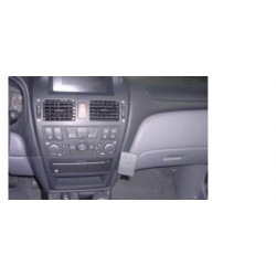 Brodit ProClip Angled Mount - Nissan Almera 2003-2007