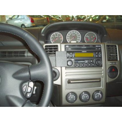 Brodit ProClip Center Mount - Nissan X-Trail 2004-2007
