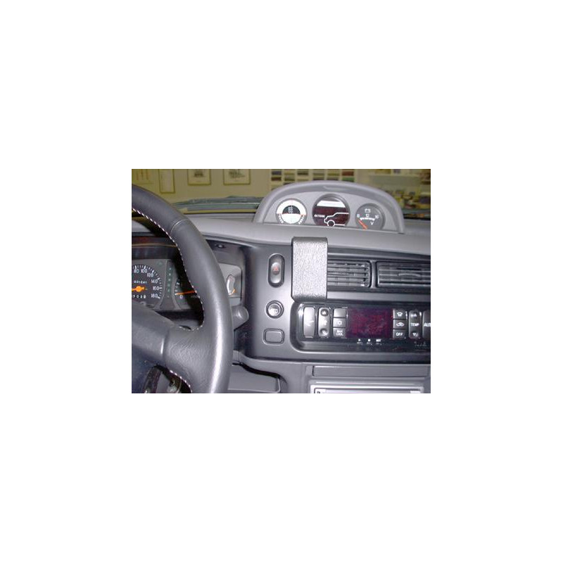 Brodit ProClip Center Mount - Mitsubishi L200 1997-2005 Brodit ProClip Center Mount - Mitsubishi L200 1997-2005