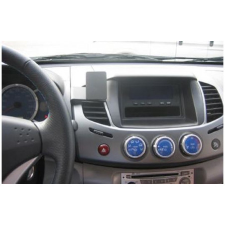 Brodit ProClip Center Mount - Mitsubishi L200 2006-2015