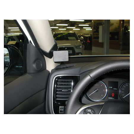 Brodit ProClip Left Mount - Mitsubishi Outlander 2013-2020