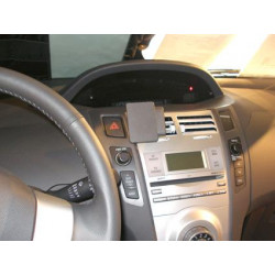 Brodit ProClip Center Mount - Toyota Yaris 2006-2011
