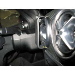 BRODIT ProClip Center mount Mercedes Benz A/CLA/GLA-Class 13-19