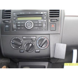 Brodit ProClip Angled Mount - Nissan Tiida/Tiida Latio 2007-2011